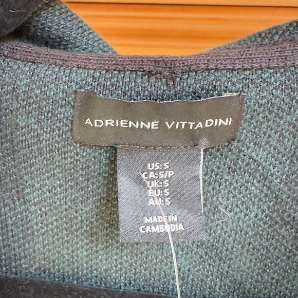 NWT Adrienne Vittadini Open Cardigan Sweater in Navy Green Classic Check Small - Picture 2 of 5